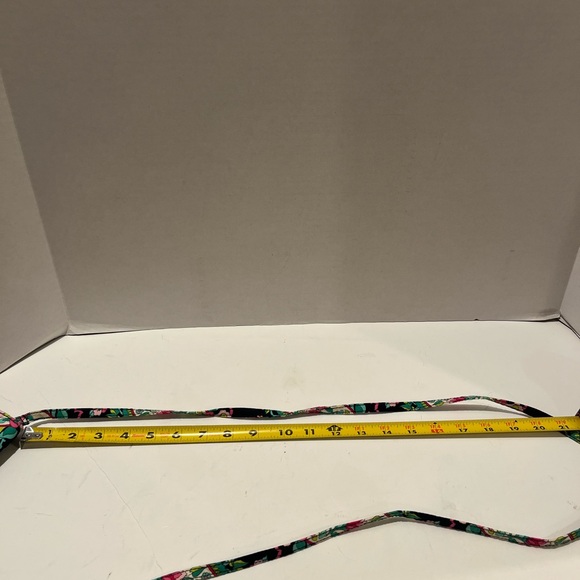 NWT Vera Bradley Strap Wallet Petal Paisley Quilted Wristlet - Picture 14 of 16